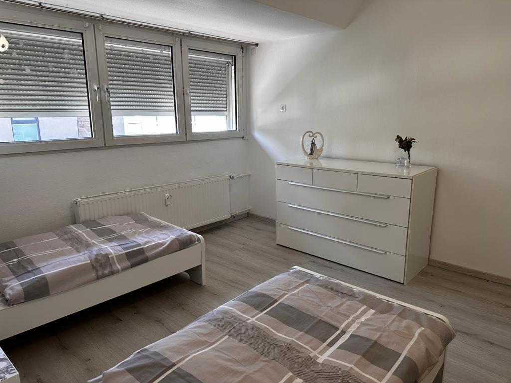A&V Apartments Wunderschoene Rheinblick Wohnung Zum Entspannen Apt Ela Дуйсбург Екстер'єр фото