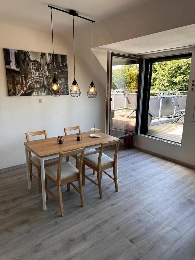 A&V Apartments Wunderschoene Rheinblick Wohnung Zum Entspannen Apt Ela Дуйсбург Екстер'єр фото