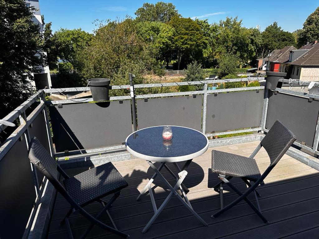 A&V Apartments Wunderschoene Rheinblick Wohnung Zum Entspannen Apt Ela Дуйсбург Екстер'єр фото