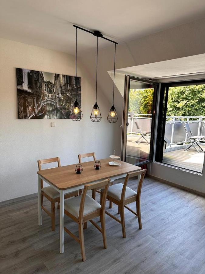 A&V Apartments Wunderschoene Rheinblick Wohnung Zum Entspannen Apt Ela Дуйсбург Екстер'єр фото