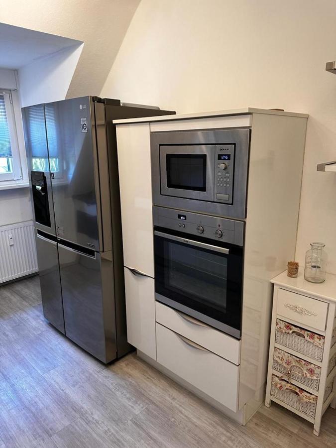 A&V Apartments Wunderschoene Rheinblick Wohnung Zum Entspannen Apt Ela Дуйсбург Екстер'єр фото