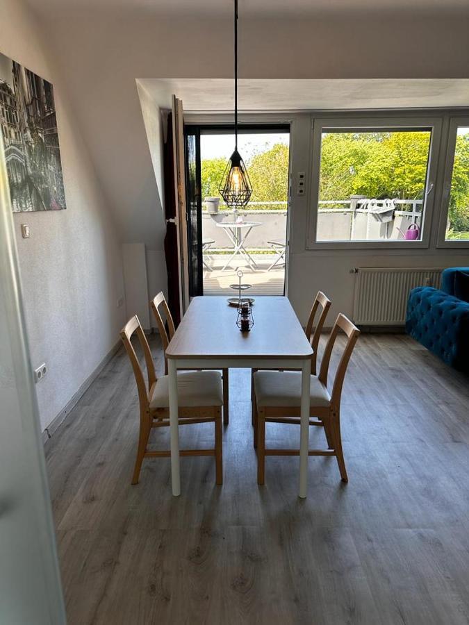 A&V Apartments Wunderschoene Rheinblick Wohnung Zum Entspannen Apt Ela Дуйсбург Екстер'єр фото